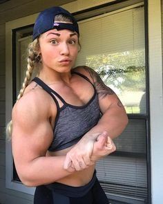 Muscle slut fucks