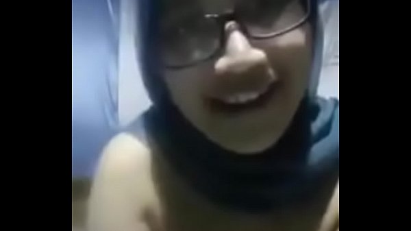 Hijab kacamata